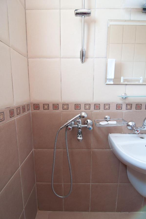 אקהטופול Guest House Hiora מראה חיצוני תמונה