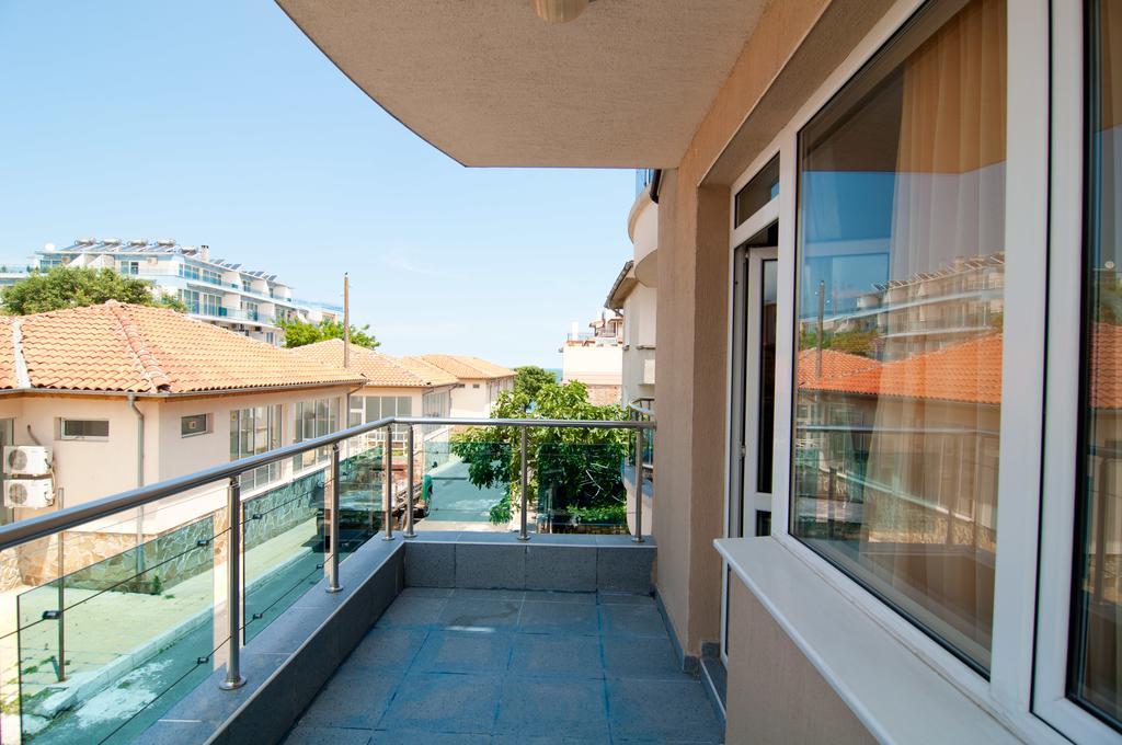 אקהטופול Guest House Hiora מראה חיצוני תמונה
