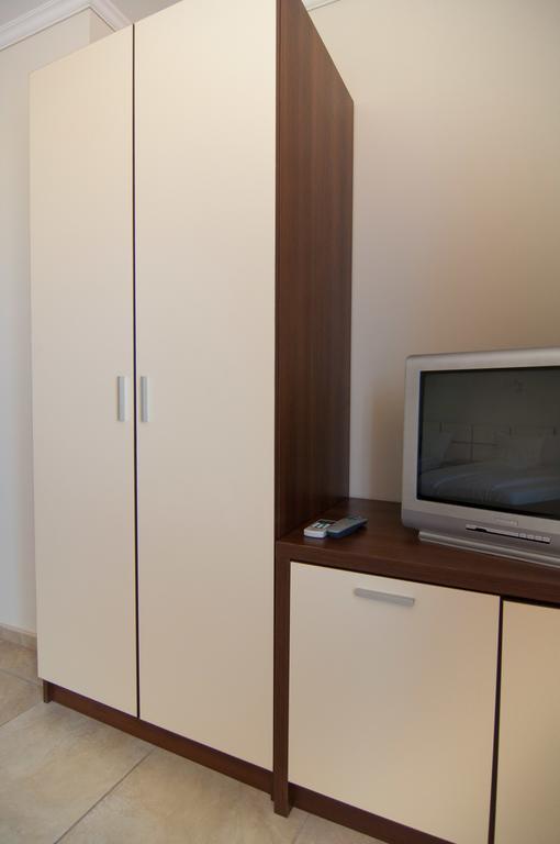 אקהטופול Guest House Hiora מראה חיצוני תמונה