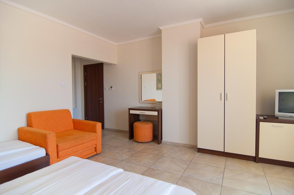 אקהטופול Guest House Hiora מראה חיצוני תמונה